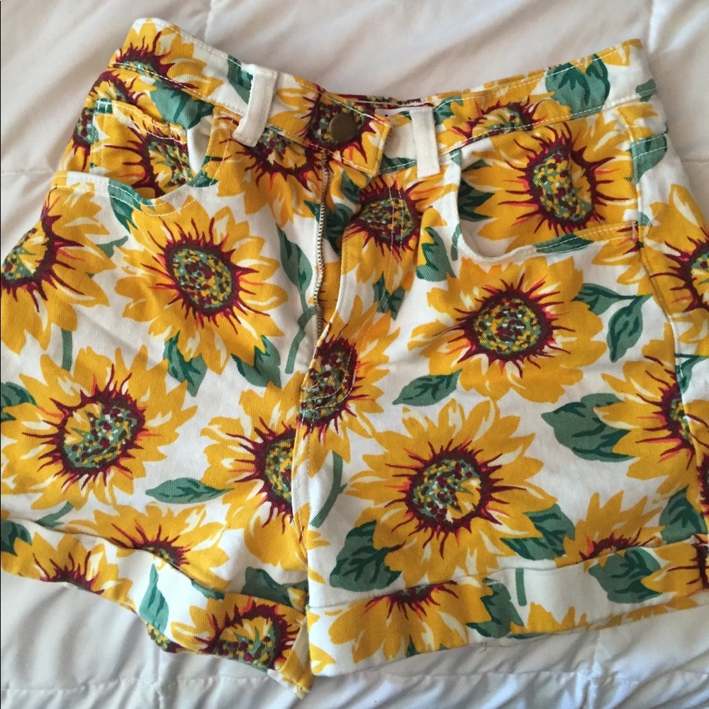 AMERICAN APPAREL SUNFLOWER SHORTS